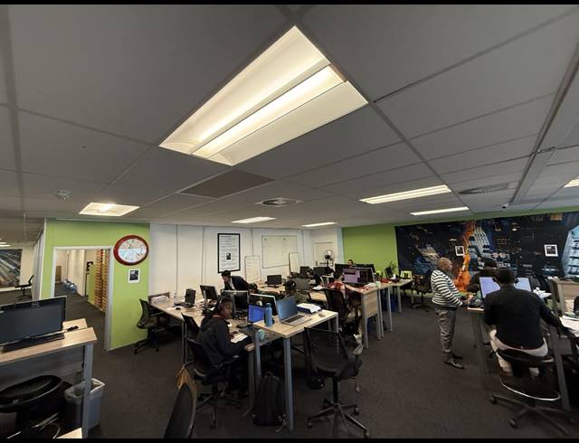 411M² OFFICE TO LET IN FORESHORE